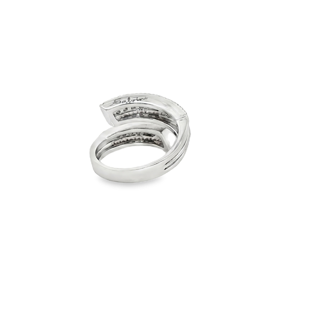 Bague en or blanc avec diamants