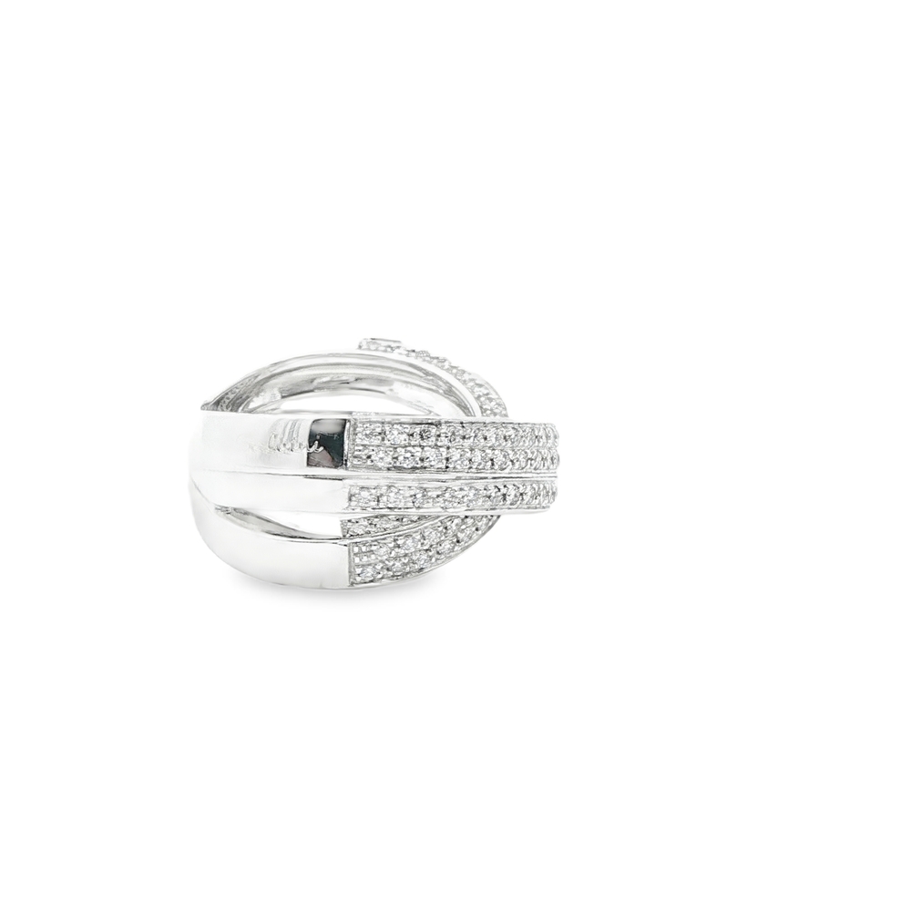 Bague en or blanc avec diamants