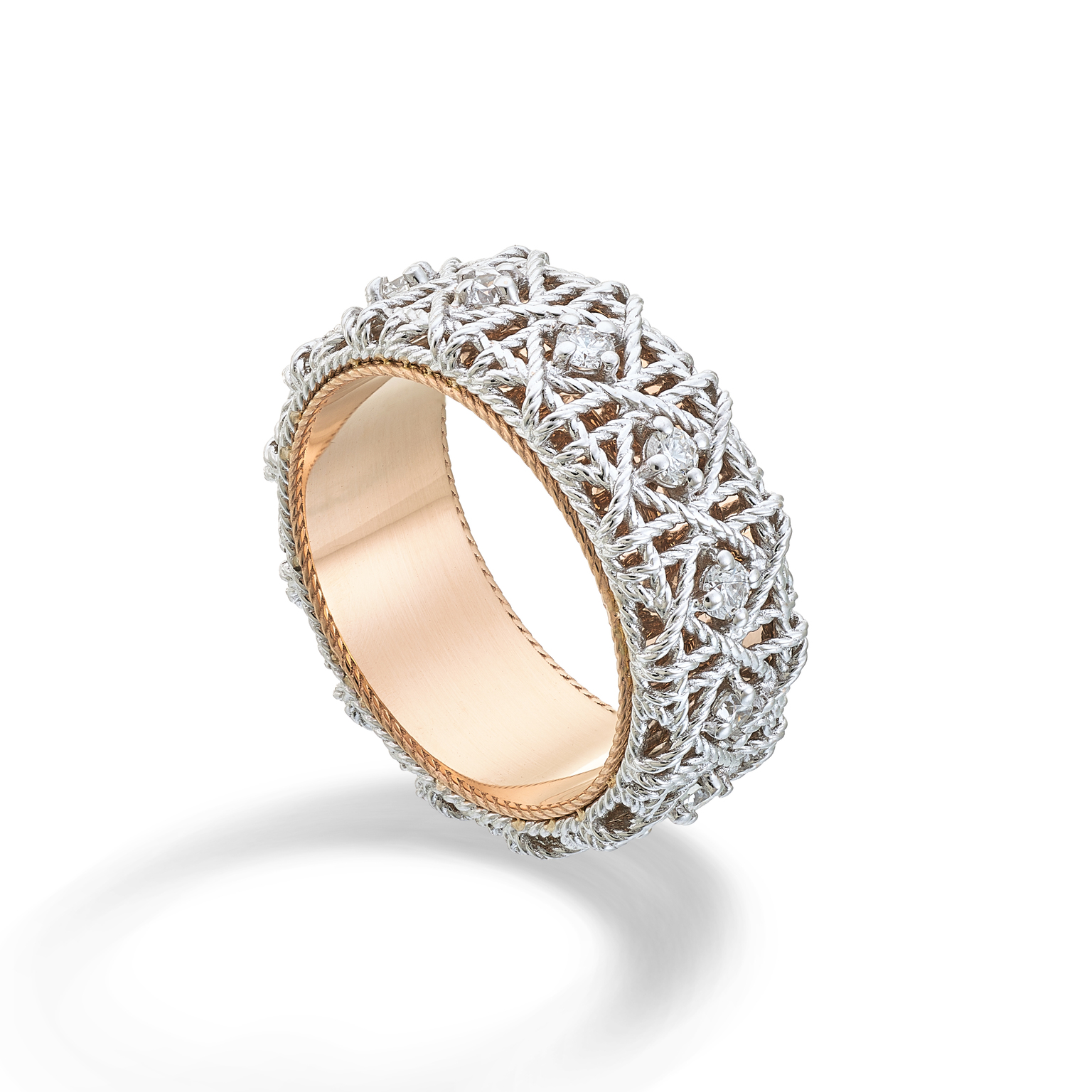 Breiter Ring aus Gold und Diamanten